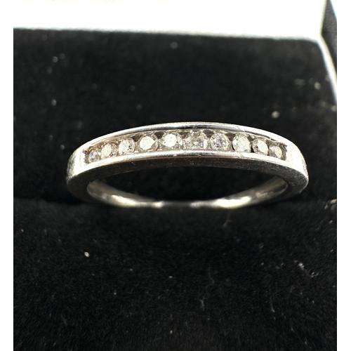 494 - Vintage 9ct white gold diamond ring weight 1.1g