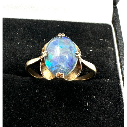 495 - Vintage 9ct gold opal doublet ring weight 1.9g