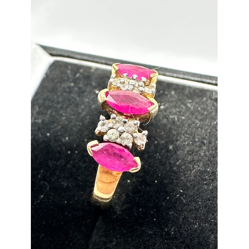 496 - Vintage 9ct gold ruby & diamond ring weight 2.9g