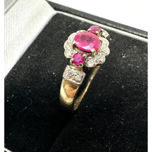 497 - Vintage 9ct gold ruby & diamond ring weight 1.9g