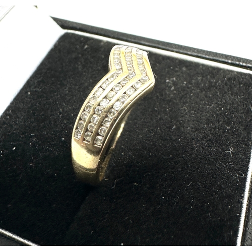 499 - Vintage 9ct gold diamond ring weight 2.3g 0.20ct diamonds