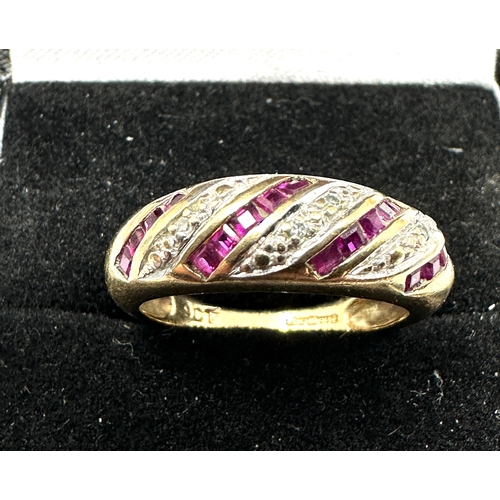 500 - Vintage 9ct gold ruby & diamond ring weight 3g