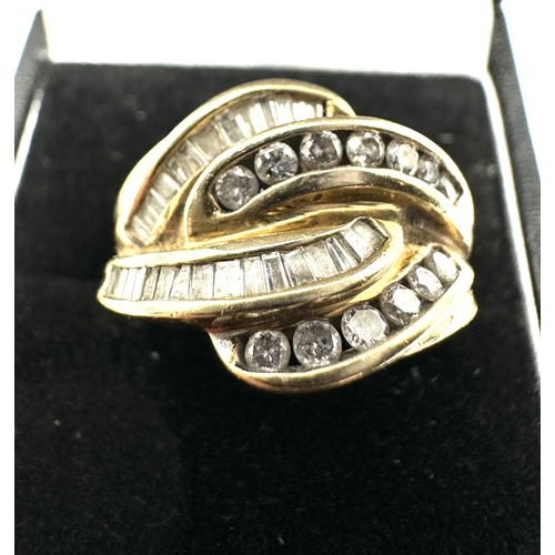 383 - Vintage 9ct gold diamond ring weight 4.5g est 1ct diamonds