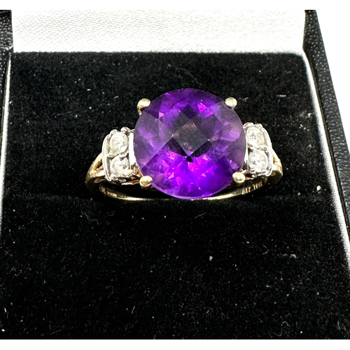 388 - Vintage 9ct gold amethyst & white gemstone ring weight 2.7g