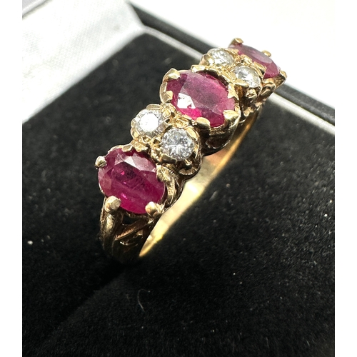 389 - Vintage 9ct gold ruby diamond ring weight 4g