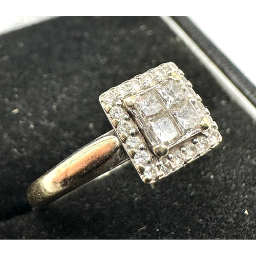 400 - Vintage 18ct white gold diamond ring weight 2.9g 0.48ct diamonds