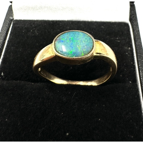 401 - 14ct gold opal ring weight 2.4g