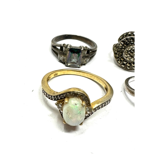 184 - 67 vintage silver & stone set rings