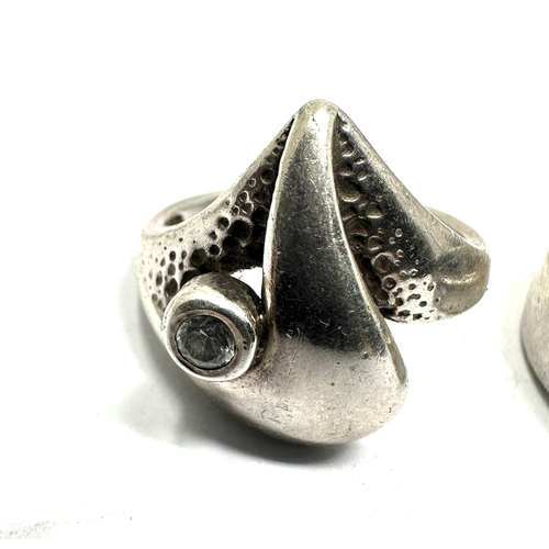 189 - 4 vintage silver stone set rings