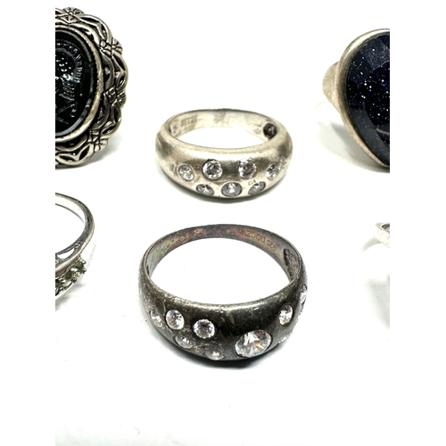 199 - 6 vintage silver rings