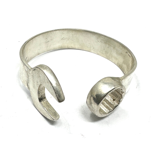 208 - heavy silver spanner bangle weight full silver hallmarks weight 157g