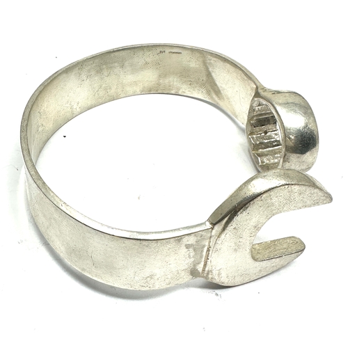208 - heavy silver spanner bangle weight full silver hallmarks weight 157g