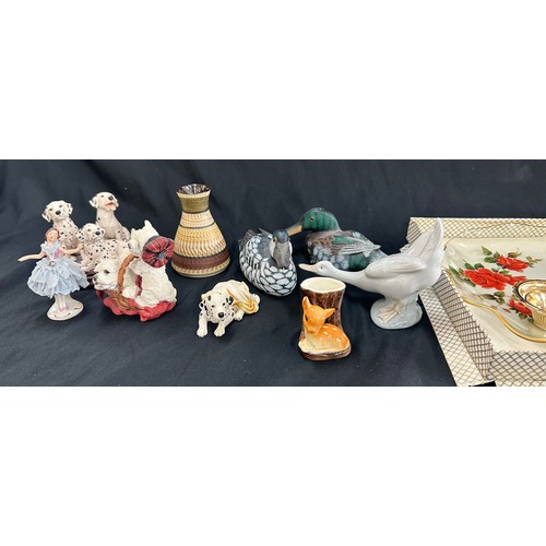 23 - Selection of vintage items to include a Dresden lady figure, Nao etc