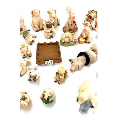 99 - Selection of David Corbridge Piggins figures to include Piggin, Happy Birthday and Get Well