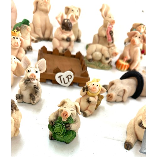 99 - Selection of David Corbridge Piggins figures to include Piggin, Happy Birthday and Get Well