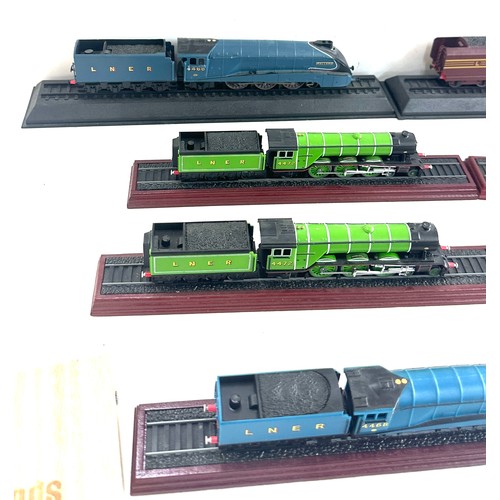 135 - Selection of various Atlas Edition Locomotives to include Flying Scotchsman, Mallard and King class ... 