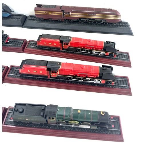 135 - Selection of various Atlas Edition Locomotives to include Flying Scotchsman, Mallard and King class ... 