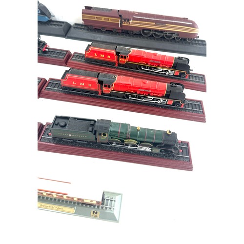 135 - Selection of various Atlas Edition Locomotives to include Flying Scotchsman, Mallard and King class ... 