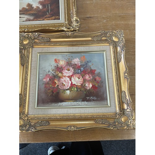 11 - Two vintage gilt framed oil paintings measures approximately 15 inches by 13 inches