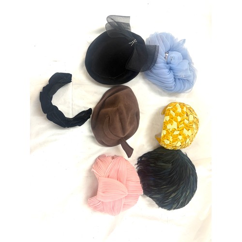 83 - Selection of antique and vintage hats