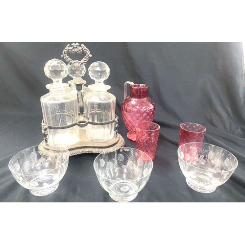 124 - Selection of vintage glassware to include a set of three decanter set, cranberry glass etc