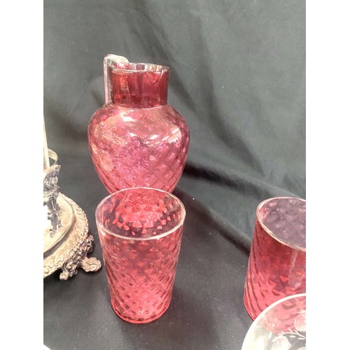 124 - Selection of vintage glassware to include a set of three decanter set, cranberry glass etc