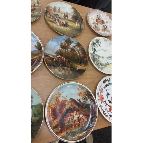 140 - Selection of assorted collectors plates to include Royal Grafton, Royal Worcester etc