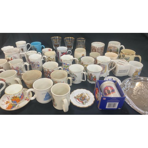 141 - Large selection of Royal Coronation items to include goblets, mugs, a tray, tankards etc