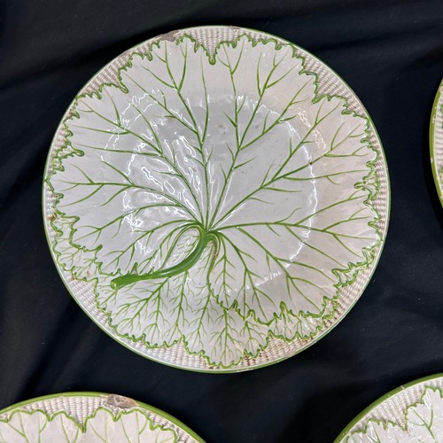 166 - Five antique Wedgwood Majolica green leaf detailing plates circa 1960, condition as found.