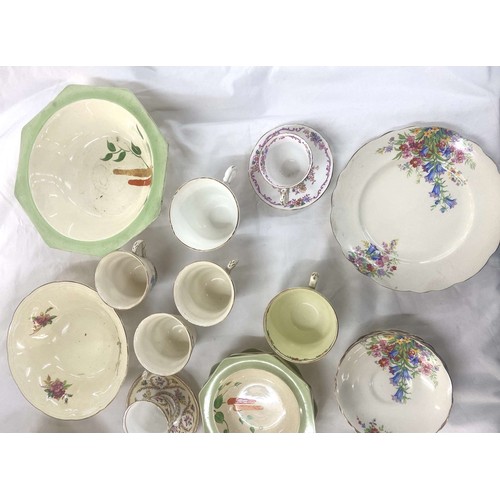 146 - Large selection of assorted porcelain miscellaneous to include several vintage part tea services, Ro... 