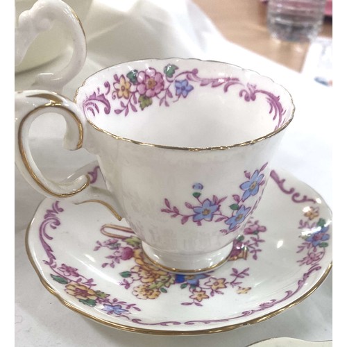 146 - Large selection of assorted porcelain miscellaneous to include several vintage part tea services, Ro... 