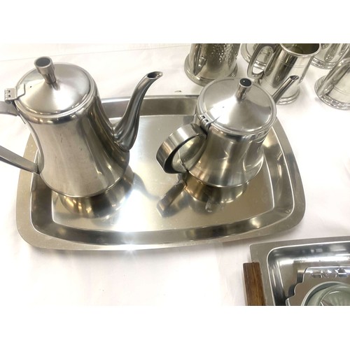 148 - Selection of stainless steel, pewter items to include coffee pot, tea pot, trays, gravy boat, tankar... 