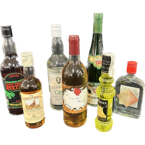 515 - Selection of assorted alcohol to include Gin, Wine, Rum etc