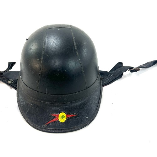 73 - Vintage motor bike helmet 1956 maker ' Everook'