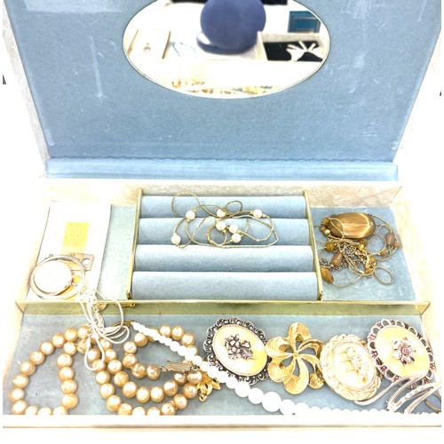 145 - Large selection of vintage and later costume jewellery