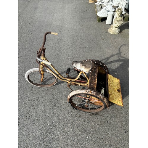 101S - Vintage childrens Trike