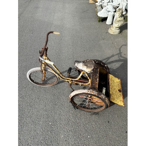 101S - Vintage childrens Trike