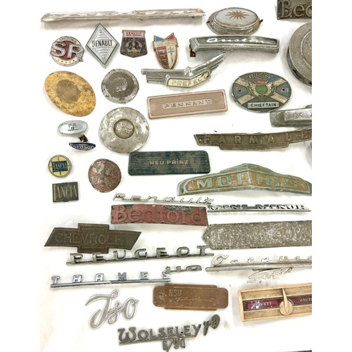 107 - Large collection of vintage car and lorry badges, date 1930's-1960's, over 100 badges