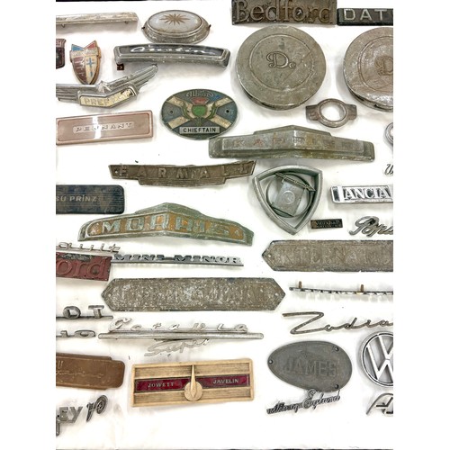 107 - Large collection of vintage car and lorry badges, date 1930's-1960's, over 100 badges