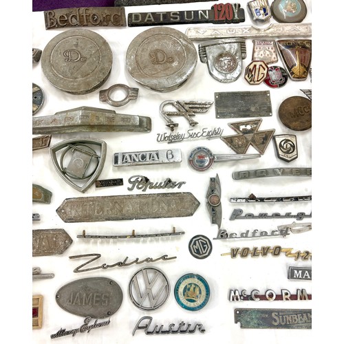 107 - Large collection of vintage car and lorry badges, date 1930's-1960's, over 100 badges