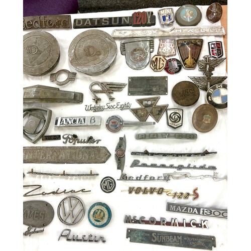 107 - Large collection of vintage car and lorry badges, date 1930's-1960's, over 100 badges