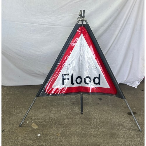 100 - Large folding flood warning sign overall measurements approximately 4 foot tall