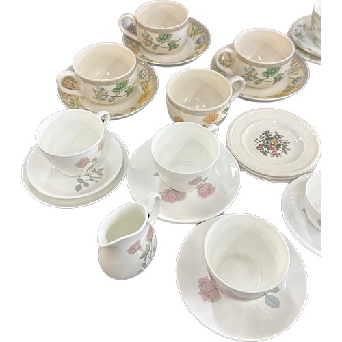 128 - Selection of vintage Wedgwood part tea services to include ' Flame Rose', ' Garden Maze', ' Mirabell... 