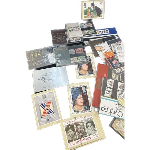 25 - Selection of vintage assorted first day covers