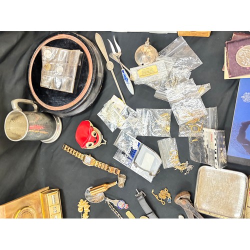 110 - Large selection of collectables includes Tankers, desk clock etc