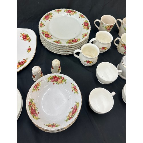 164 - Selection of vintage bone china to include plates, cups, cruet set etc