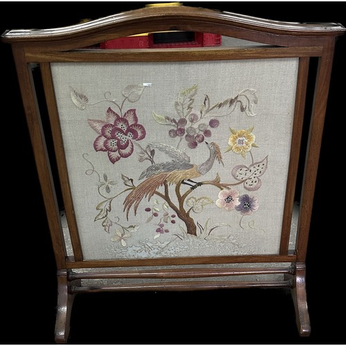247 - Vintage mahogany framed fire screen with tapestry insert measures approximately 31 inches tall x 26 ... 