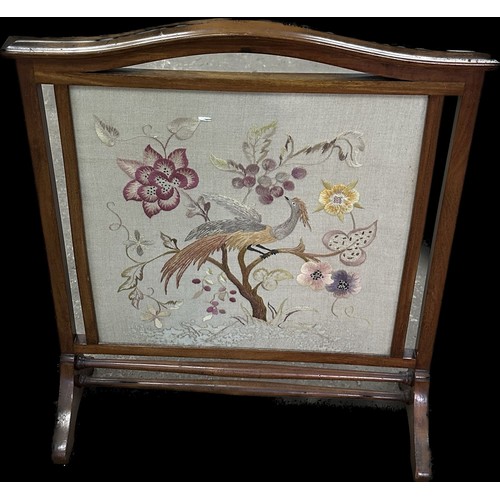 247 - Vintage mahogany framed fire screen with tapestry insert measures approximately 31 inches tall x 26 ... 