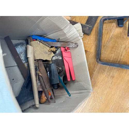 157 - Selection of vintage and later tools includes planer etc