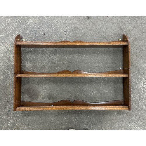 264 - Oak wall hanging plate rack